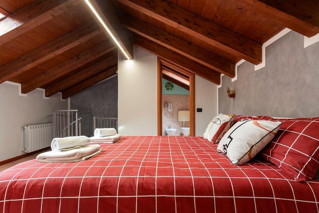 Alex Haus Appartement Somma Lombardo Buitenkant foto