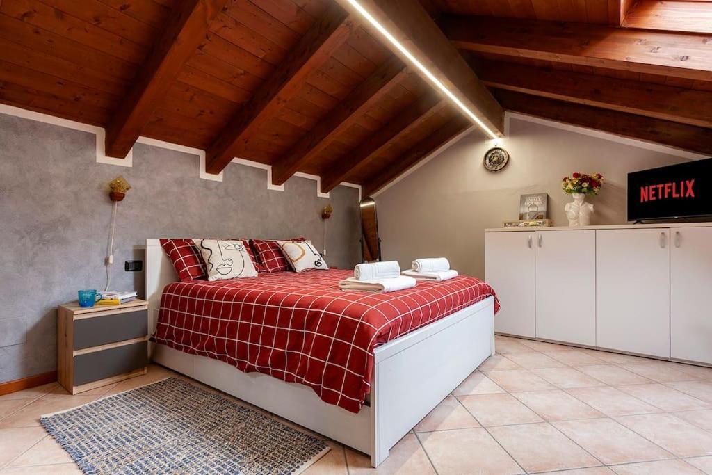 Alex Haus Appartement Somma Lombardo Buitenkant foto