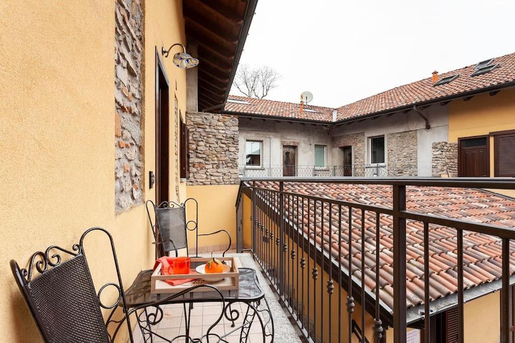 Alex Haus Appartement Somma Lombardo Buitenkant foto